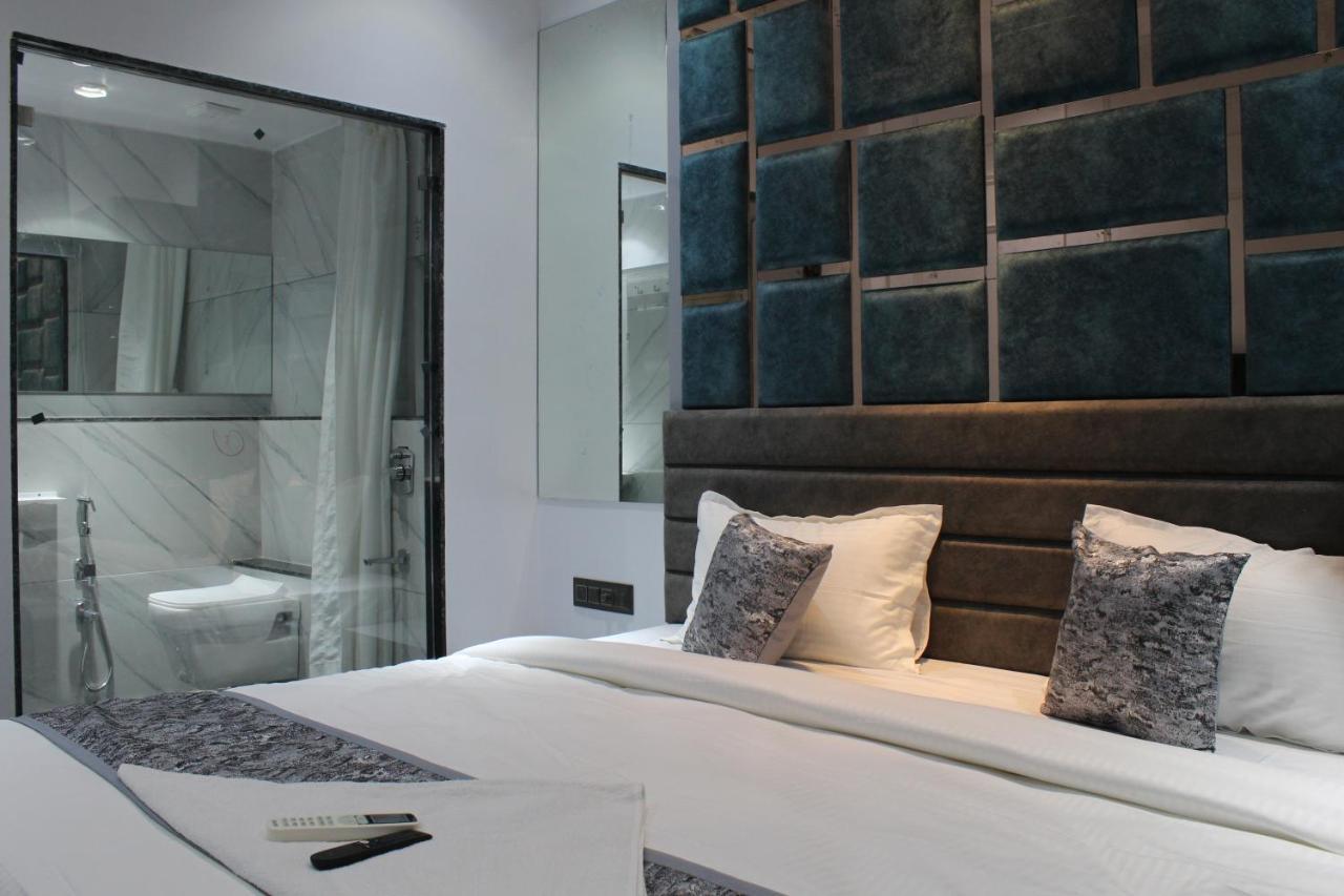 Hotel The Lowell Сурат Екстер'єр фото