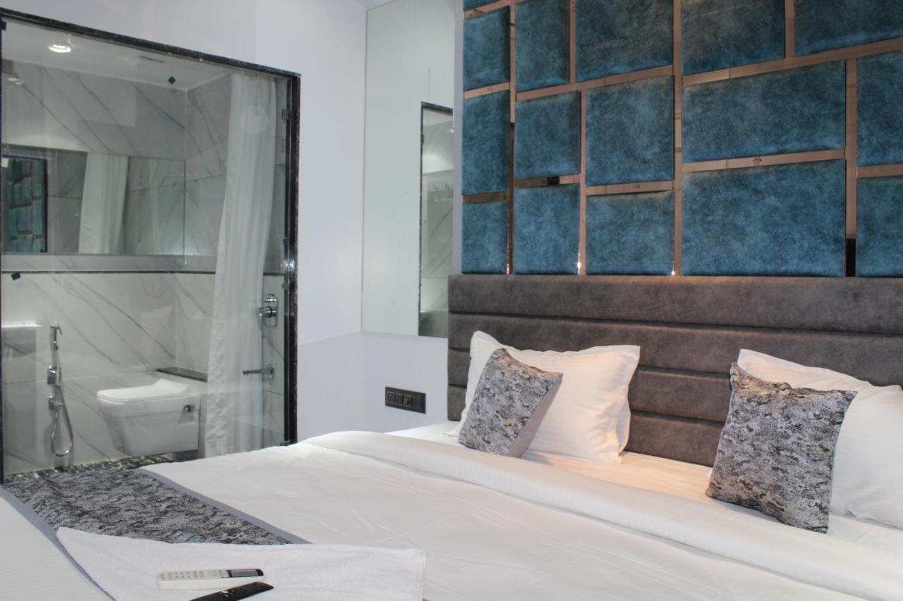 Hotel The Lowell Сурат Екстер'єр фото