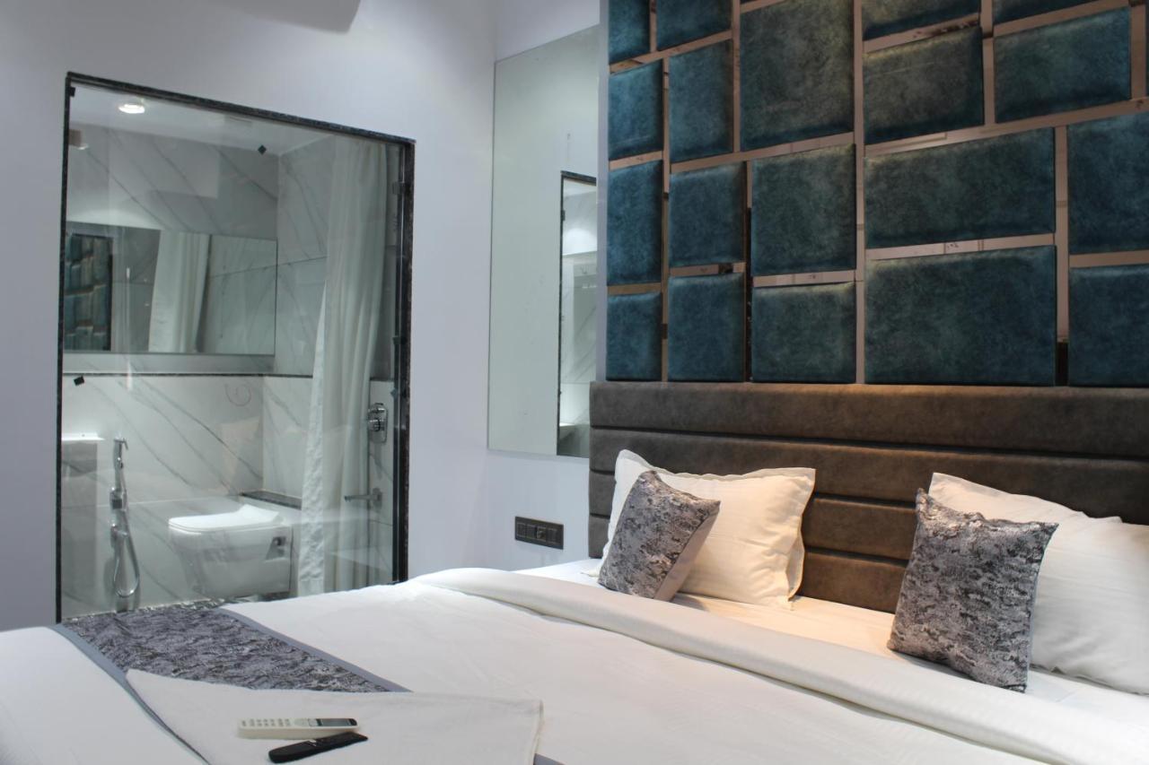 Hotel The Lowell Сурат Екстер'єр фото
