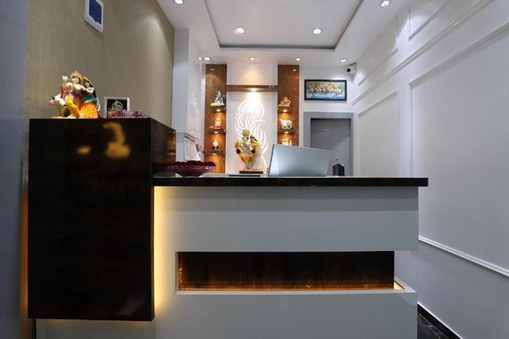 Hotel The Lowell Сурат Екстер'єр фото